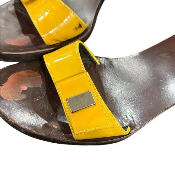 Vintage Gucci Tom Ford Era Patent Leather Heels Logo Yellow Leather Size 8 US - Picture 6 of 11